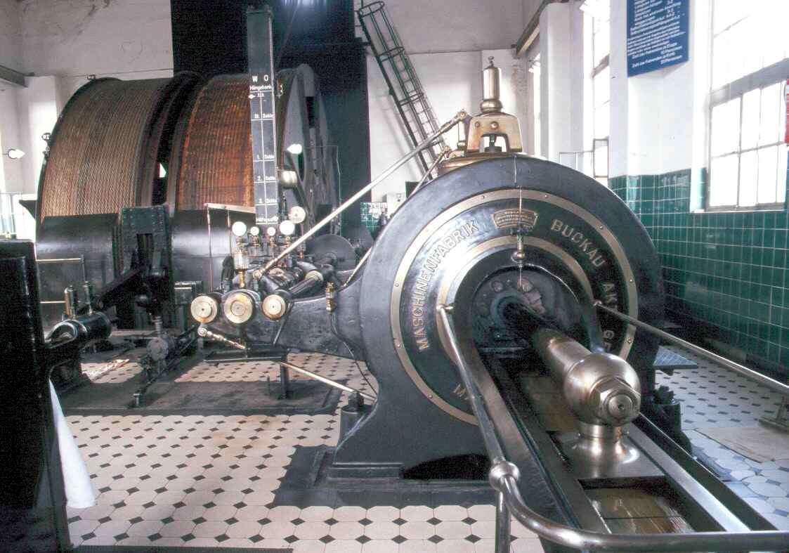 Dampffördermaschine