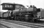 01 039, vor Zug; Bf Trier Hbf