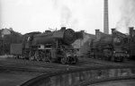 23 001, daneben steht 01 052; Bw Saarbrücken Hbf