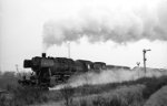 50 031 vor Güterzug; Bf Oldenburg Rbf