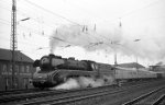 10 001 vor E 688; Bf Münster Hbf