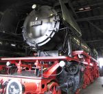 Dampflokomotive: Ansicht links von vorn