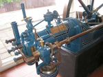 Gasmotor: Zylinder und Steuerung