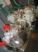 Dampfpumpe: Dampfmaschinen-Teil im Vordergrund