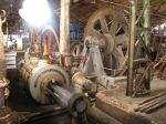 Dampfmaschine: Zylinder links